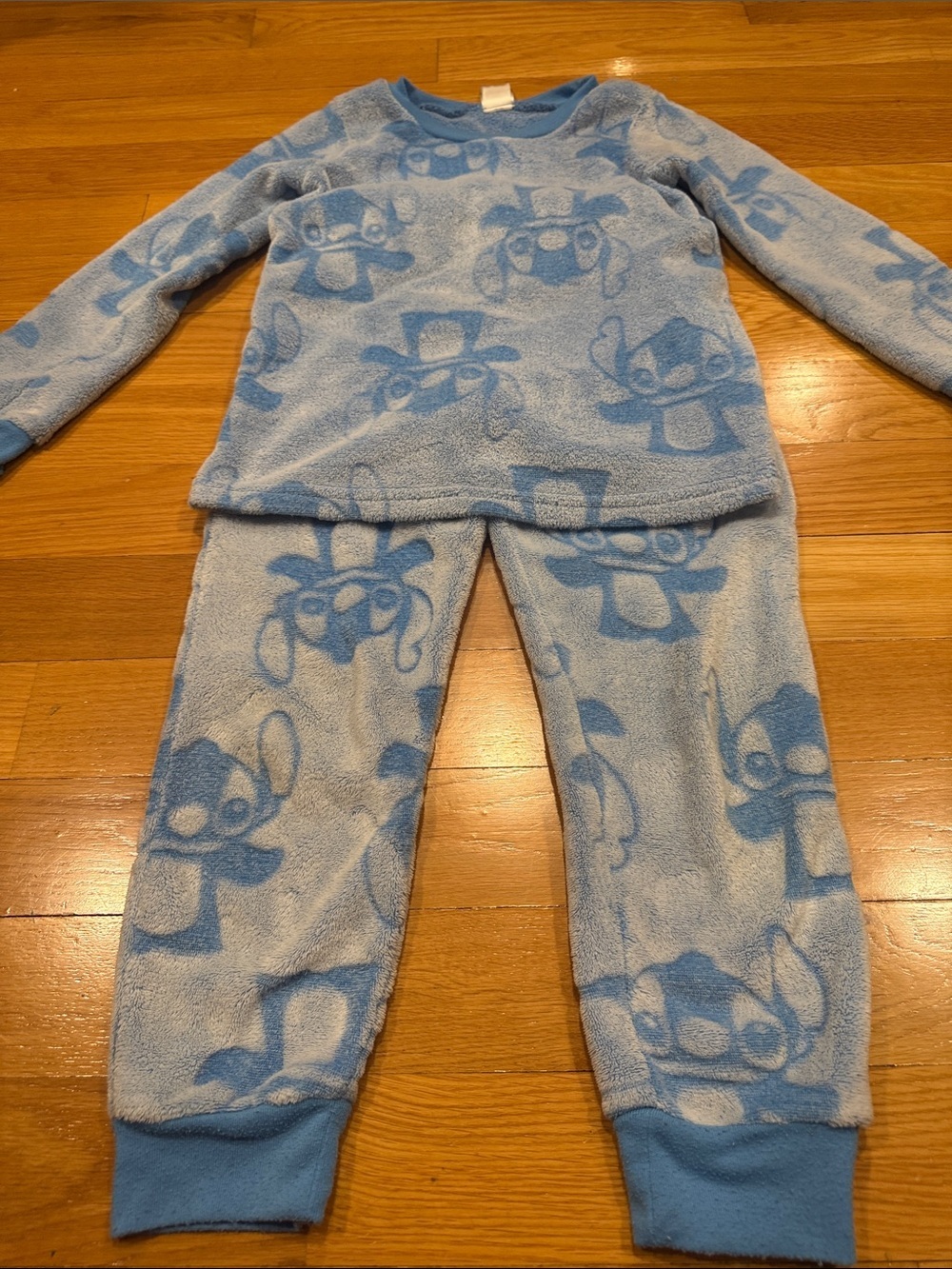 Disney stitch fleece unisex sleep set size medium (8).